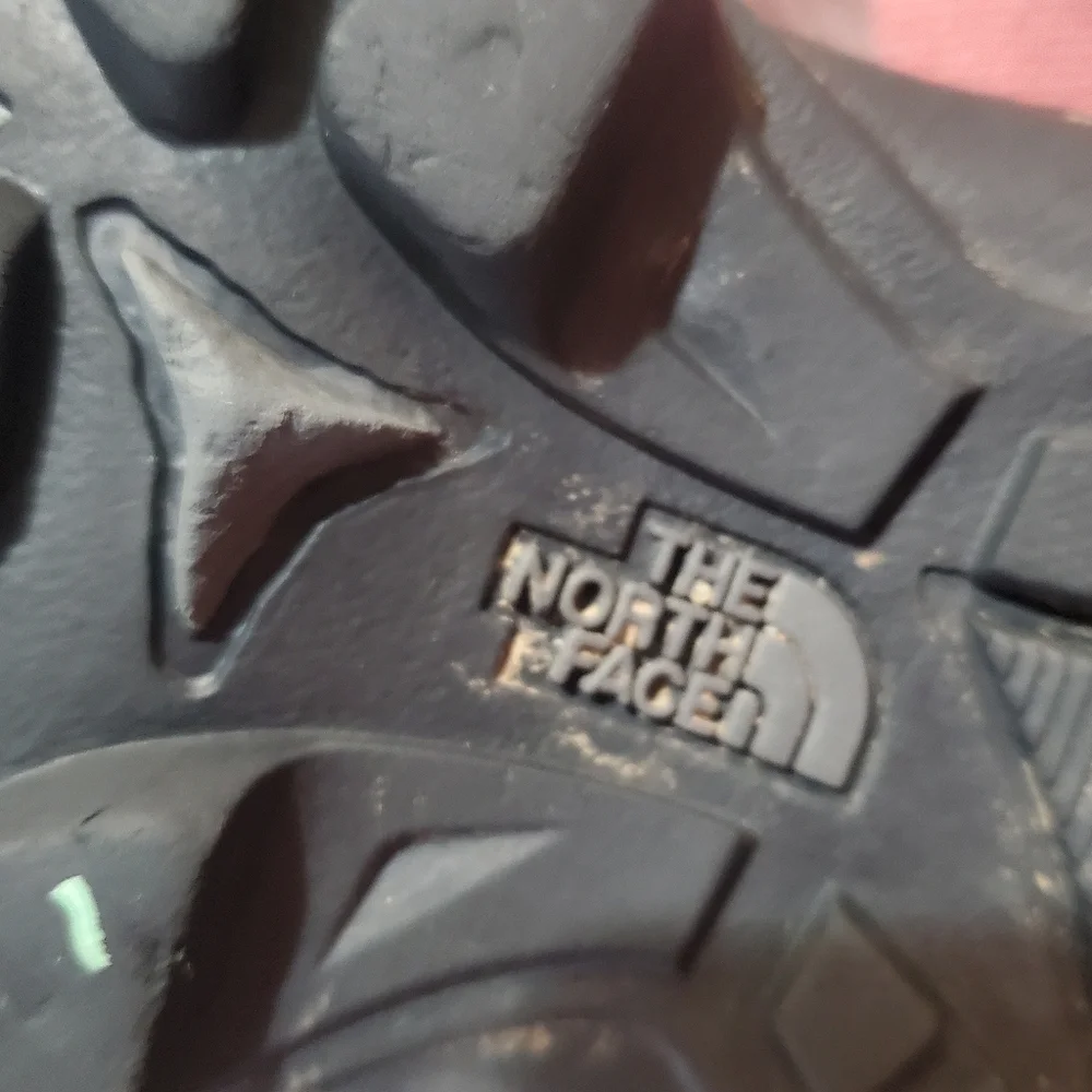 The North Face Storm Strike II Wp Boots Hiking Waterproof. Mens 10. Black Gray.